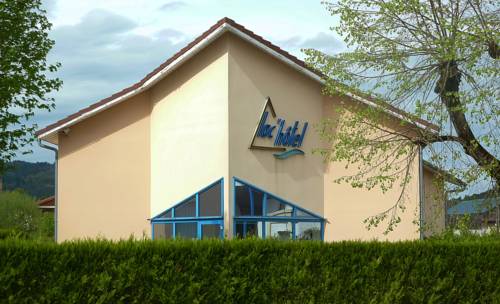 Lac'Hotel France : Hotel near Thoirette