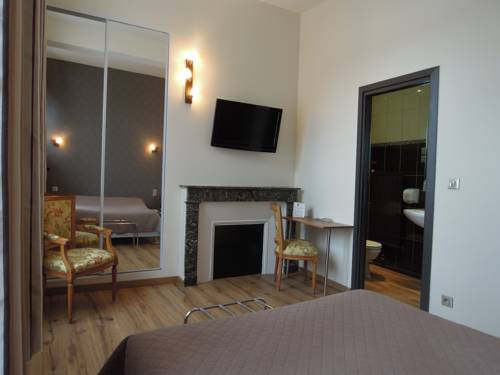 Hotel Memorial : Hotel near Contescourt