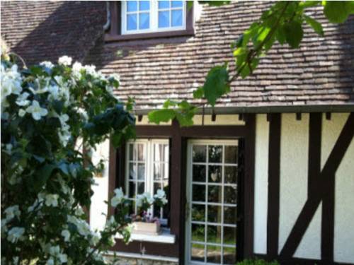 La Collinière : Bed and Breakfast near Fontaine-les-Ribouts