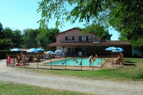 Camping Les Mijeannes : Guest accommodation near Albiès