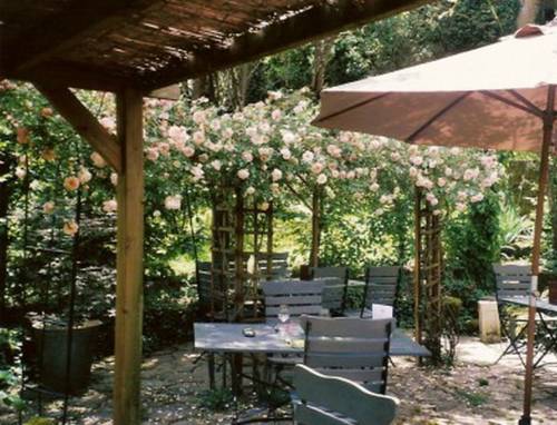 Hotel Restaurant les Jardins de Brantôme : Hotel near Saint-Sulpice-de-Mareuil