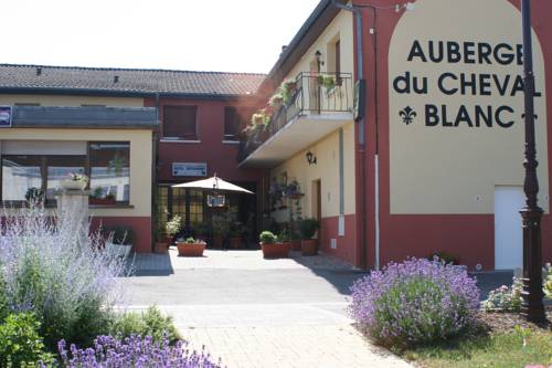 Auberge du Cheval Blanc : Hotel near Magneux