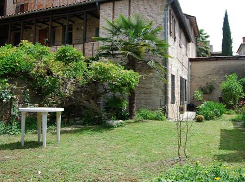 Le Clos Saint Paul : Apartment near Issepts