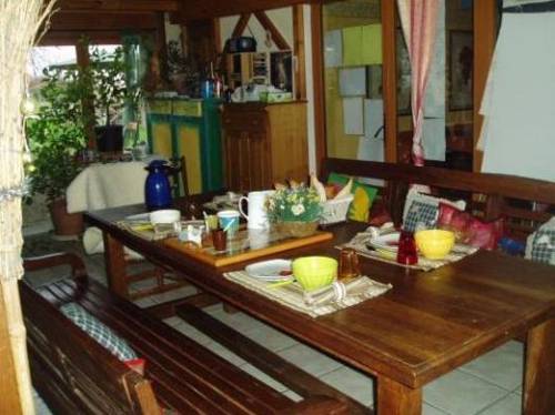 Maison d'Hôtes Duccio Cabana : Bed and Breakfast near Saint-Hilaire-lez-Cambrai