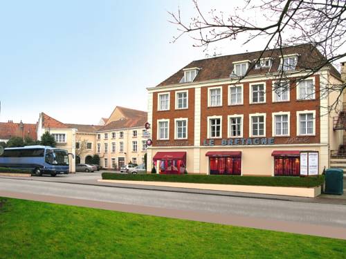 Inter-Hotel Le Bretagne : Hotel near Inghem