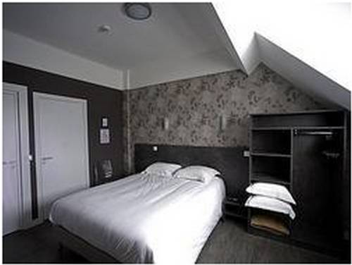 Logis Le Chêne Doré : Hotel near Happonvilliers