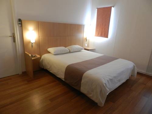 ibis Sainte Catherine : Hotel near Belleau