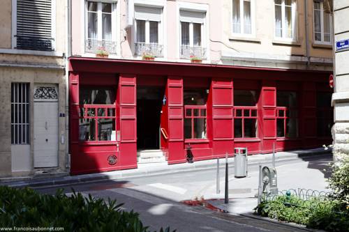Hotel Saint Vincent : Hotel near La Tour-de-Salvagny