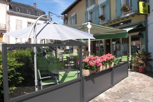 Logis Hôtel De France : Hotel near Saint-Junien