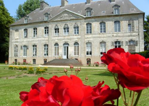 Château de Couin : Bed and Breakfast near Beaumont-Hamel
