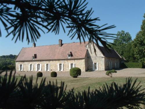 Le Prieuré Saint Rémy : Bed and Breakfast near Villers-Tournelle