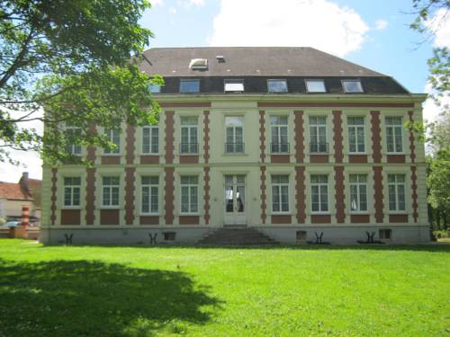 Chateau de Moulin le Comte : Bed and Breakfast near Clarques