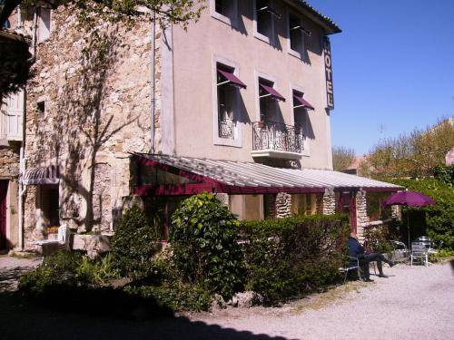 Hôtel Le Coq Hardi : Hotel near Vaucluse