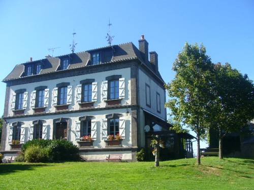 Auberge de Fondain : Bed and Breakfast near Condat-en-Combraille
