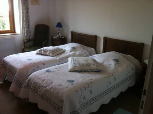 Ferme du Montheu : Bed and Breakfast near Belleau