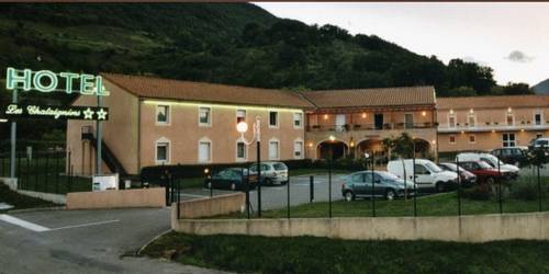 Les Chataigniers : Hotel near Rhône-Alpes