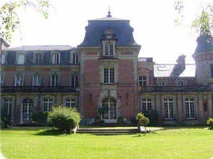 Château de Bertreville : Bed and Breakfast near Saint-Pierre-Bénouville