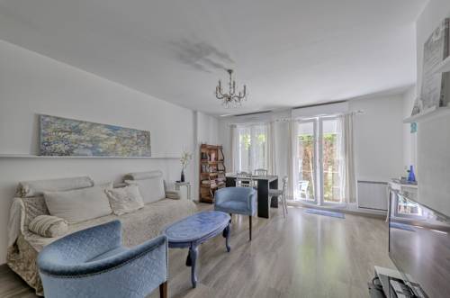 Castiglia Home (Sleepngo) : Apartment near Bailly-Romainvilliers