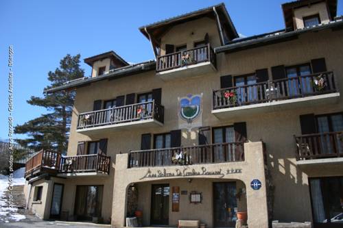 Hôtel les Balcons de Combe Rousset : Hotel near Abriès