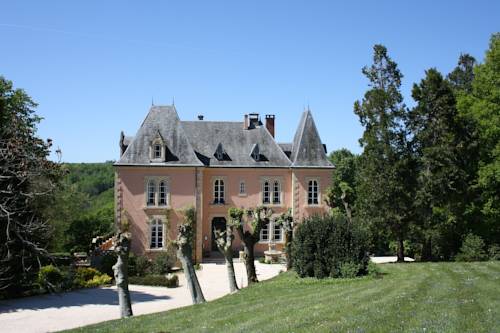 Chateau du Bois Noir : Guest accommodation near Saint-Bonnet-la-Rivière