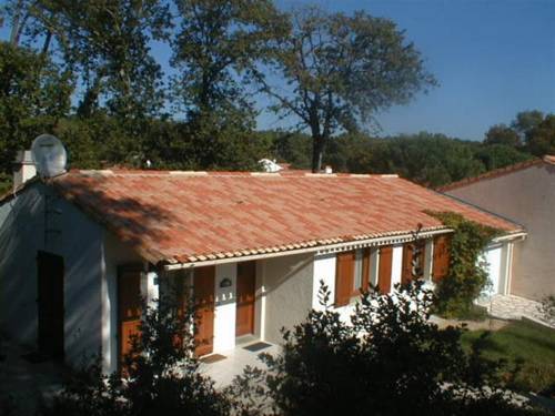 Villa Allee Des Aigrettes : Guest accommodation near Saint-Augustin