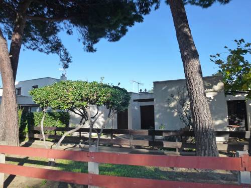 Holiday Home Grau Village : Guest accommodation near Le Grau-du-Roi