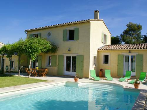 Holiday Home Clos Saint Joseph : Guest accommodation near Cabrières-d'Avignon