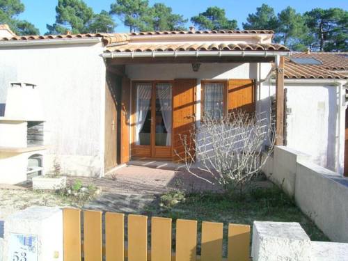 Rental Villa La Palmyre 2 : Guest accommodation near Saint-Augustin