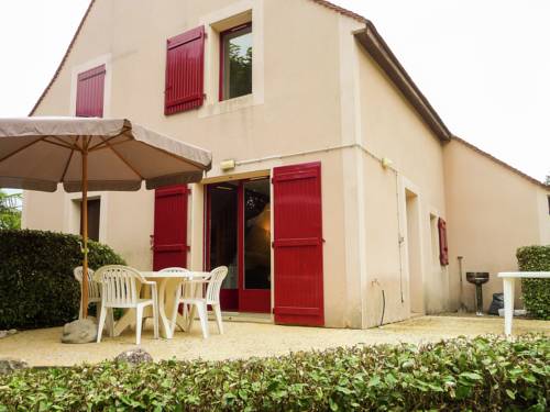 Holiday home Carsac : Guest accommodation near Veyrignac