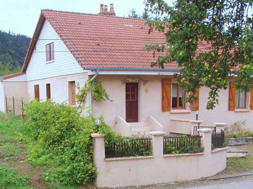 Maison De La Creuse : Guest accommodation near Le Saulcy