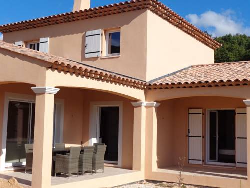 Villa d Artagnan en Dumas : Guest accommodation near Le Plan-de-la-Tour