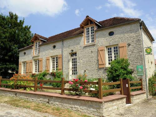 La Centième : Guest accommodation near Meurville