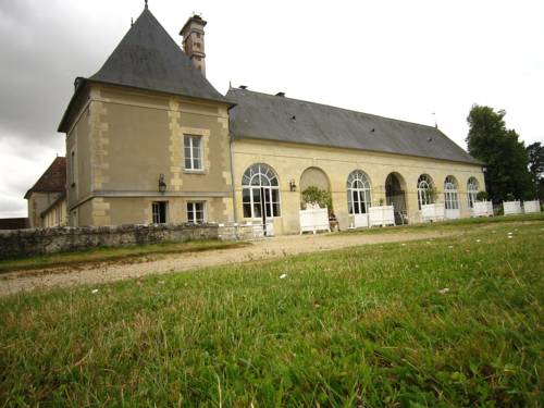 Tour Est : Guest accommodation near Vendrest