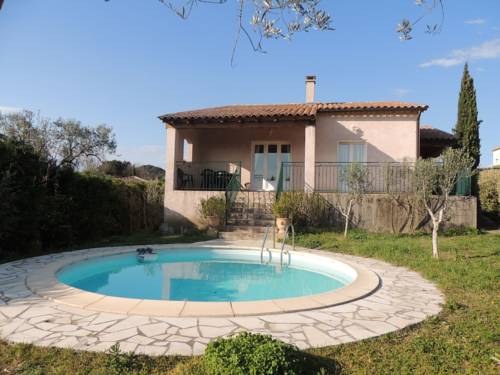 L Oliveraie : Guest accommodation near Saint-Marcel-de-Careiret