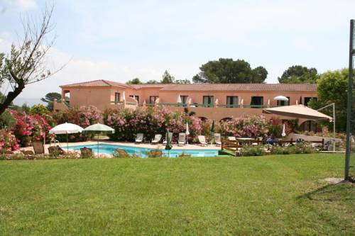 Les Pins Blancs : Hotel near La Motte