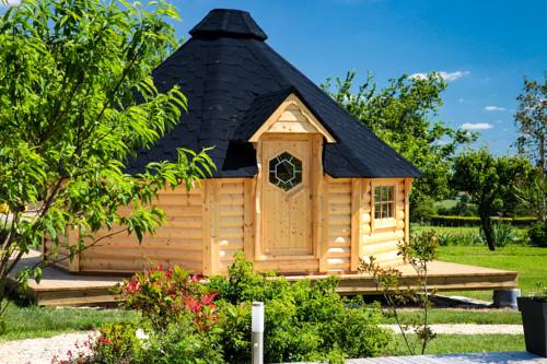 Maison d'Hôtes La Courillère : Bed and Breakfast near Saint-Mars-la-Réorthe