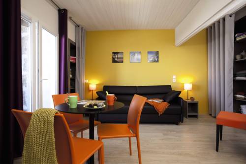 Belambra Clubs Superbesse - Le Chambourguet - Half Board : Guest accommodation near Besse-et-Saint-Anastaise