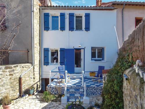 Three-Bedroom Holiday Home in Taurinya : Guest accommodation near Villefranche-de-Conflent