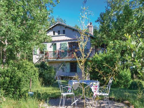 Two-Bedroom Holiday Home in Saujac : Guest accommodation near Puyjourdes