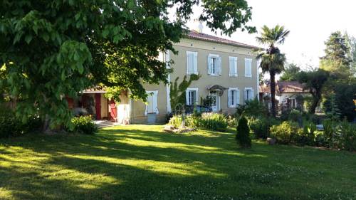 Pause Campagne - Chambres d'Hôtes : Guest accommodation near Casties-Labrande