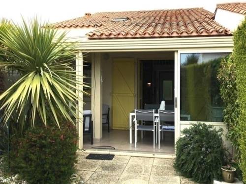 House Pavillon de vacances t3 mezzanine : Guest accommodation near Saint-Benoist-sur-Mer