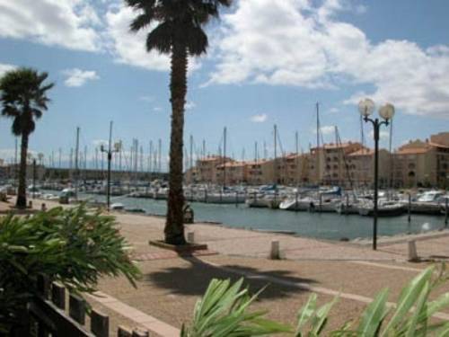 Rental Apartment Le Lamparo : Apartment near Leucate