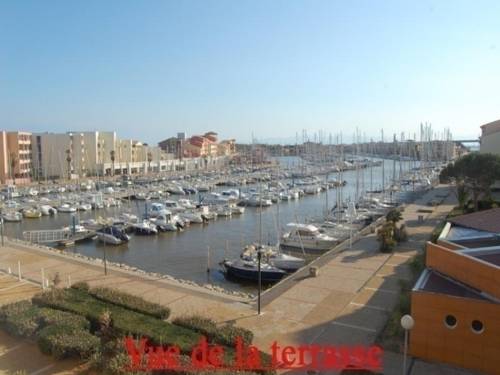 Rental Apartment Les Voiliers : Apartment near Treilles