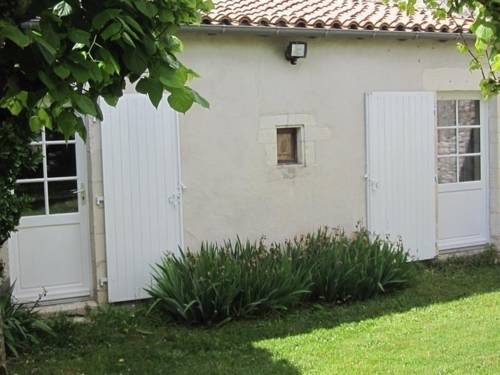 Rental Villa La Flotte En Re Au Coeur Du Village Maison : Guest accommodation near Rivedoux-Plage