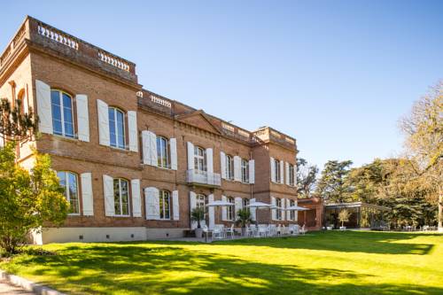 Domaine De Montjoie - BW Premier Collection : Hotel near Auragne