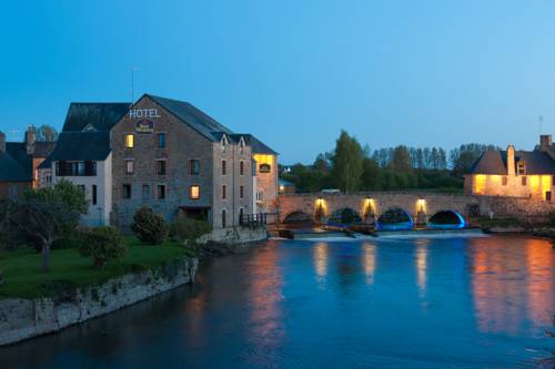 Best Western Le Moulin de Ducey : Hotel near La Godefroy