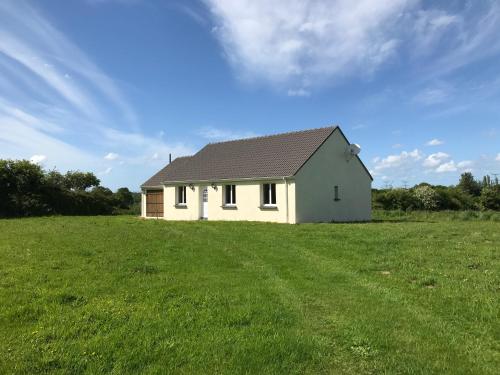Peaceful Holiday Home & Tranquil Weekend Getaway - Relax and Regenerate Today : Guest accommodation near Saint-Nicolas-de-Pierrepont