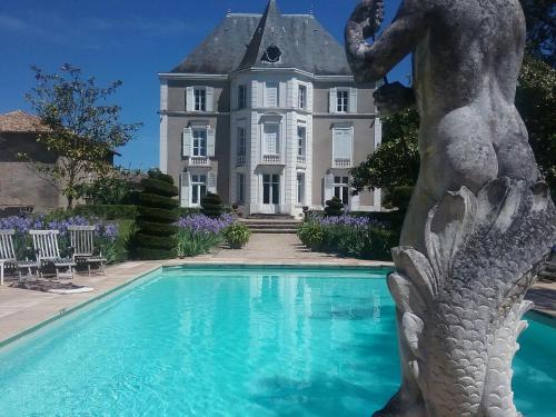 Château de Prety : Bed and Breakfast near Laives