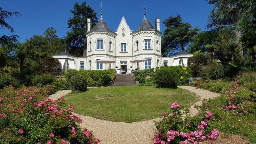 Belle Couronne : Bed and Breakfast near Le Cellier