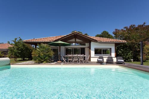 Madame Vacances Villas La Prade : Guest accommodation near Vielle-Saint-Girons
